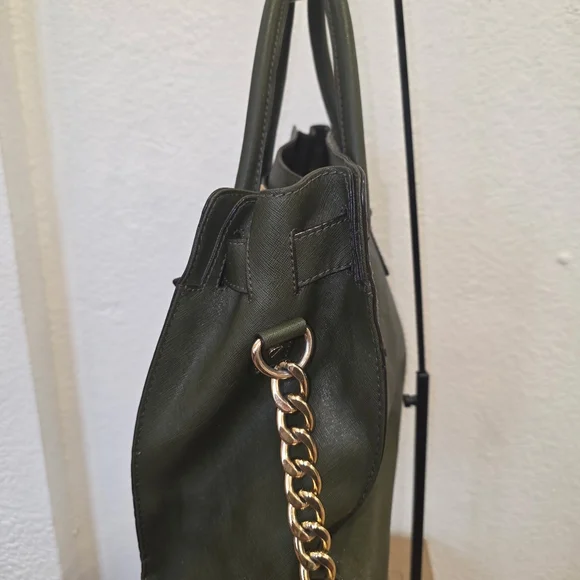 Michael Kors Hamilton bag In Olive - Picture 5 of 8